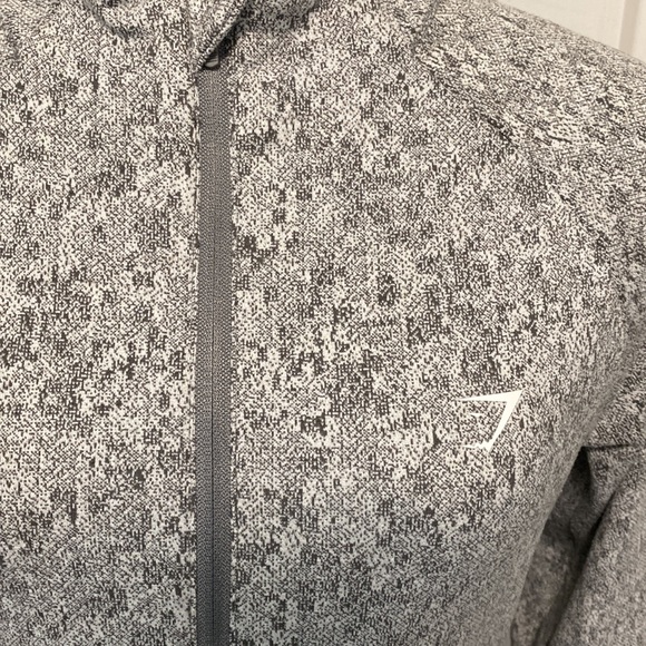 GYMSHARK WORKOUT TOP MEDIUM - Picture 3 of 16